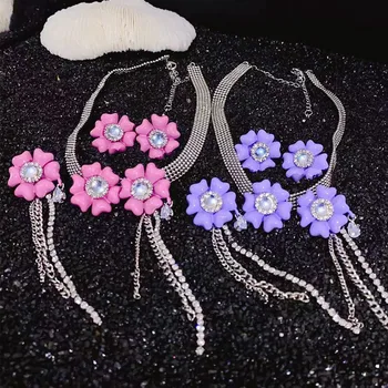 Легкие Роскошные серьги со сладким розовым цветком из горного хрусталя и ожерелье для женщин, Персонализированный модный Универсальный набор украшений для вечеринок