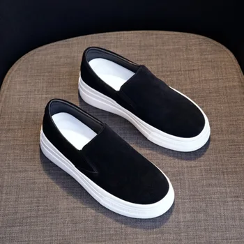 Обувь для женщин Весенние кроссовки для отдыха Новая женская обувь Lazy Легкая обувь на толстой подошве из натуральной кожи на платформе
